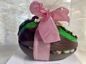 Ei gevuld donkere chocolade
